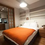 La Casa Pera Suites Apartmanhotel 3*